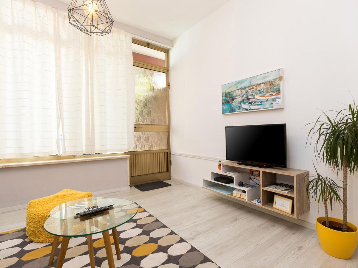 Design Apartment Novigrad  Exterior photo